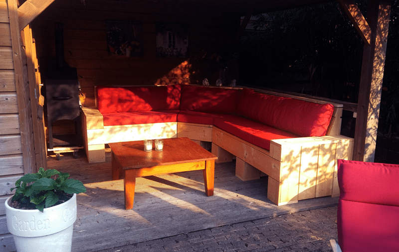 steigerhouten loungeset rood
